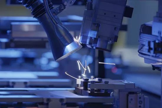 新能源汽车厂探秘,华特磁电厂区