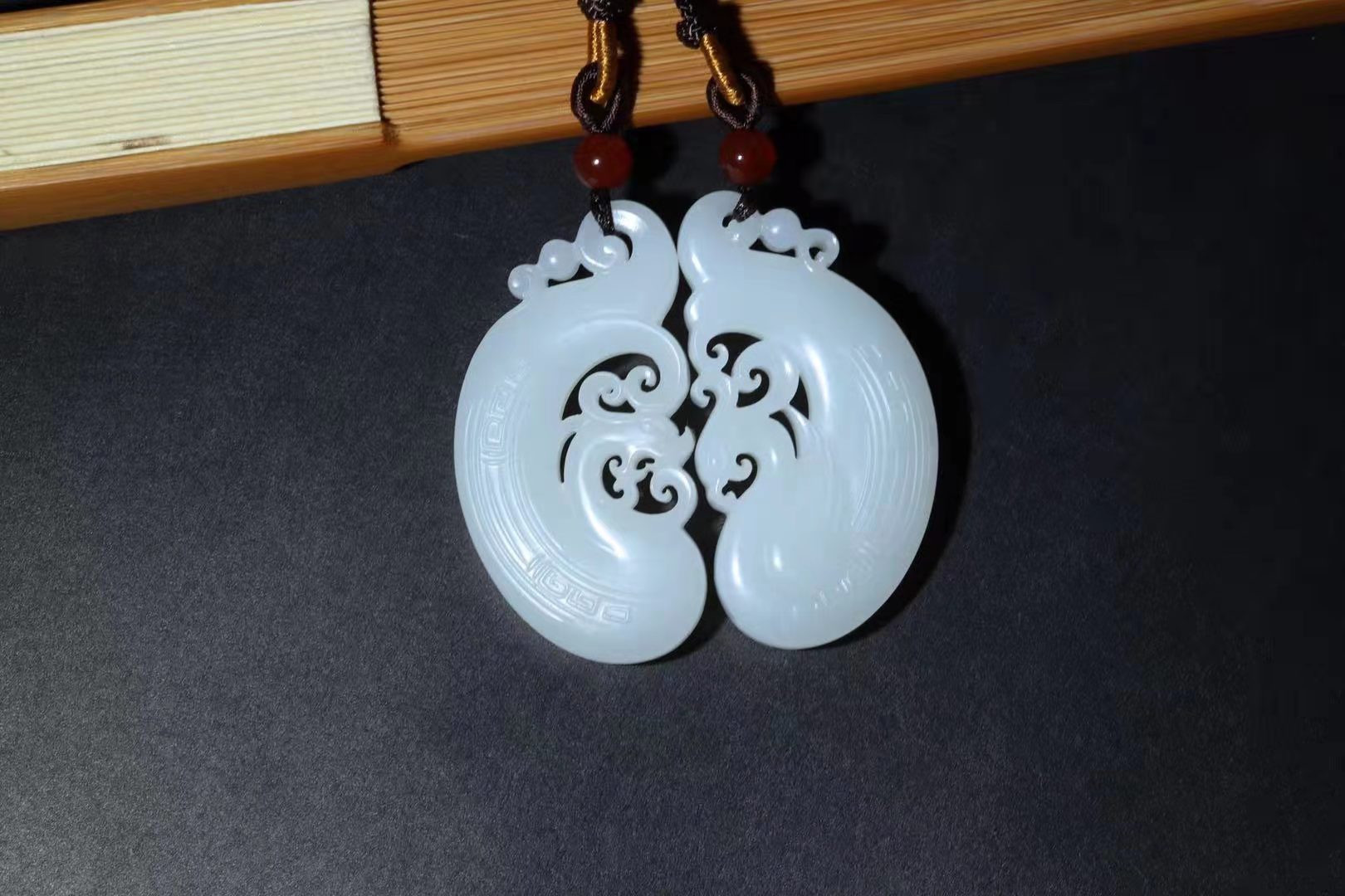 它是玉石界的一大“毒药”,快来看看它的真面目!揭秘网上玉石