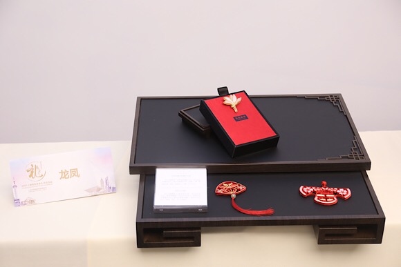 来上海旅游你最推荐带什么特产,去上海最值得带回来的10件伴手礼