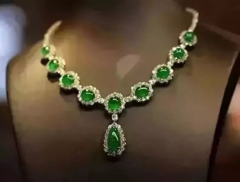 缅甸翡翠玉怎么鉴别真假,缅甸翡翠怎样分析好坏