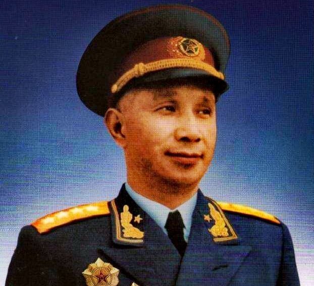 毛*东泽**为何看重粟裕？如果抗美援朝他挂帅，会比彭德怀打得好吗？