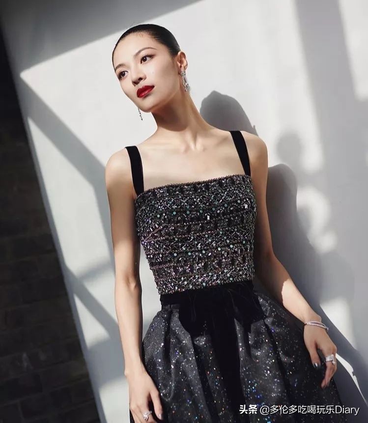 钟楚曦同款瘦脸精华全球首发住多伦多的你有福了