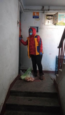 书记带头当起代购员,点对点服务特殊人群