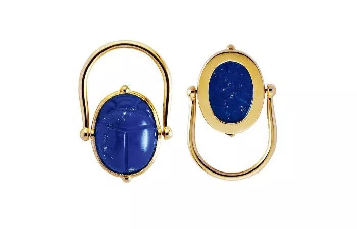 米老鼠戴帽子的图片 (米老鼠首饰是什么)