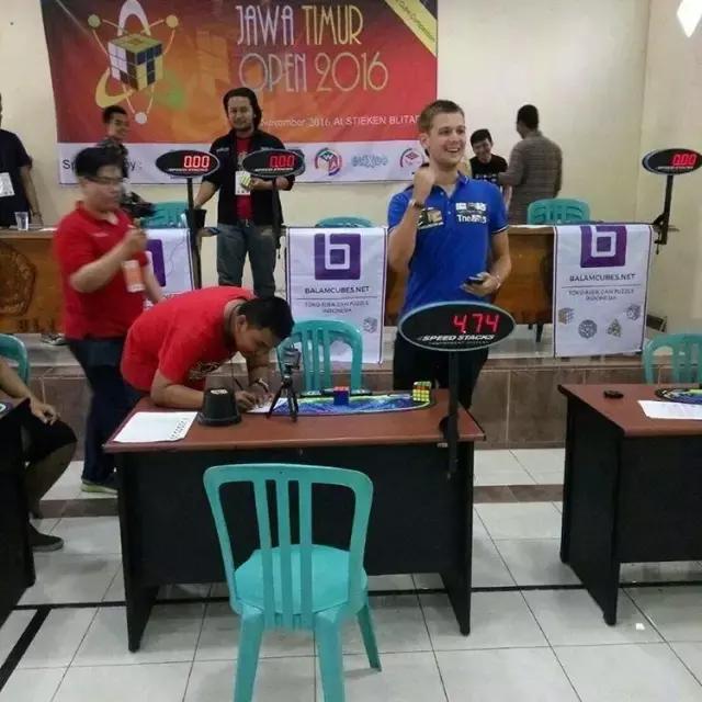 魔方的两种特殊情况,魔方种类从易到难