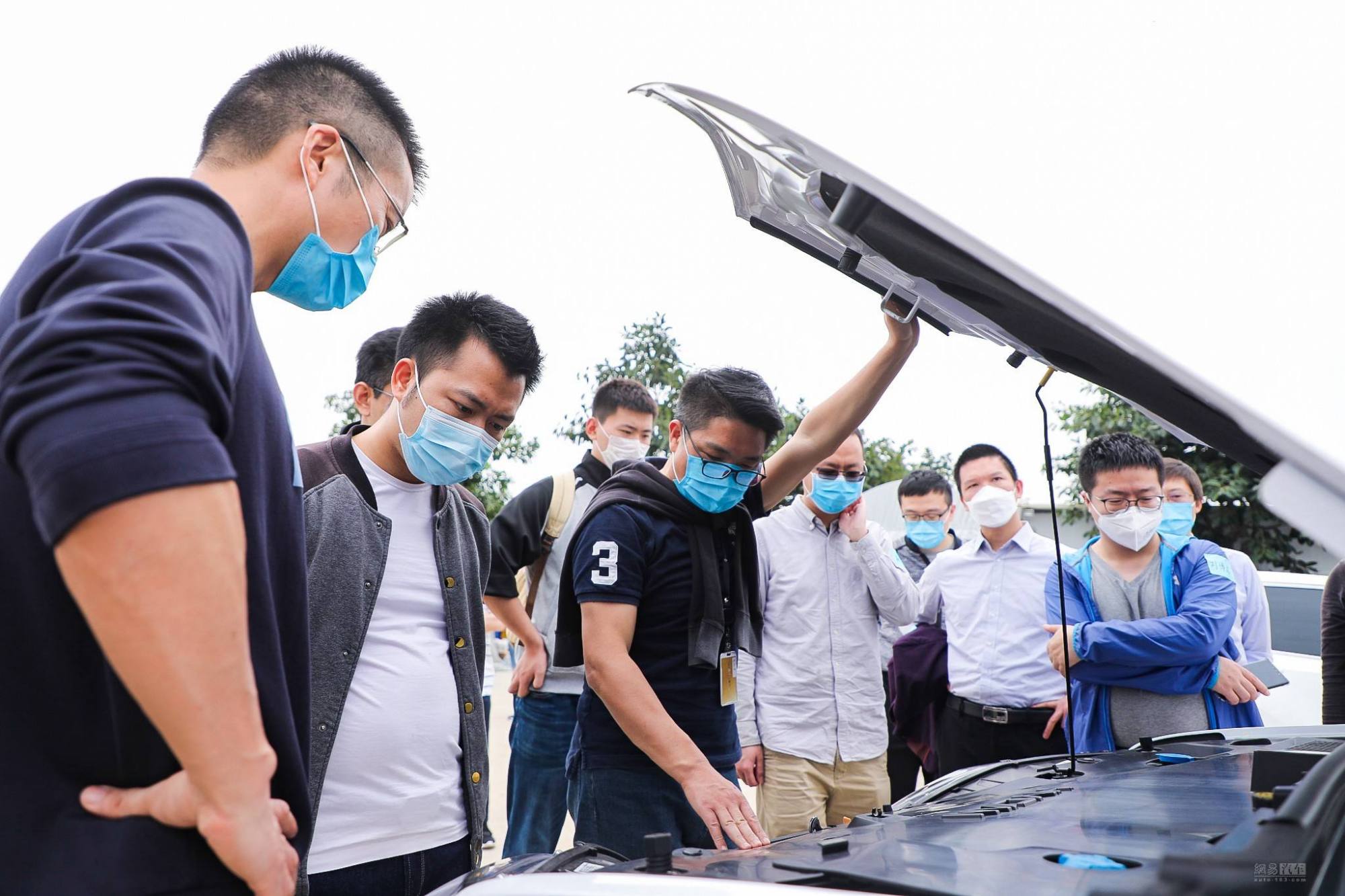 李斌蔚来技术碾压特斯拉,蔚来中国获得70亿战略投资