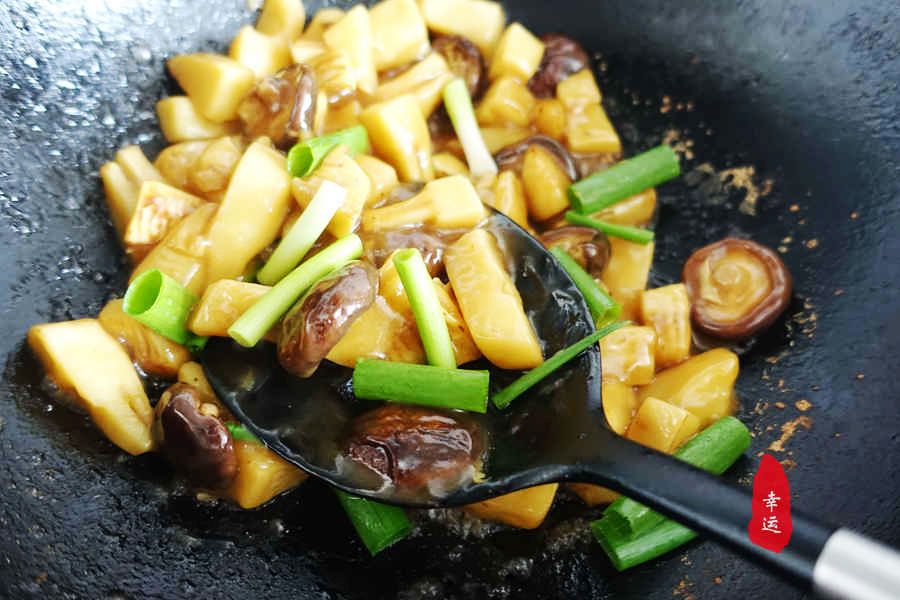 鲜笋与香菇怎么炒着好吃呢,香菇烩鲜笋做法大全