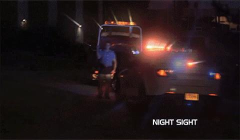 开车强光刺眼导致的车祸,夜晚行车路灯刺眼造成事故怎么办