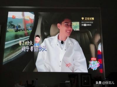 低成本将房间改造成影院,把卧室改造成小影院