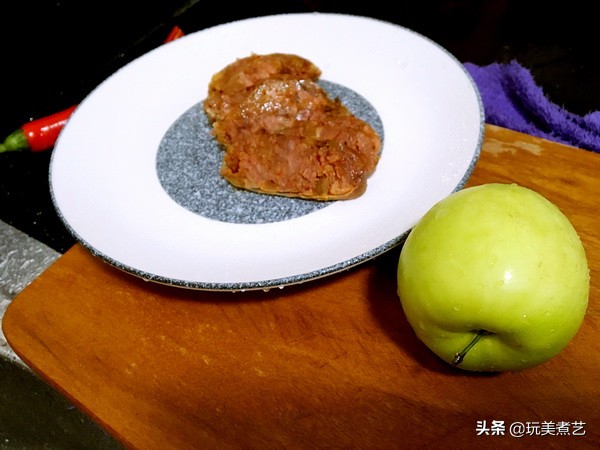 川味香肠，南方人该怎么吃，才不被辣晕了？