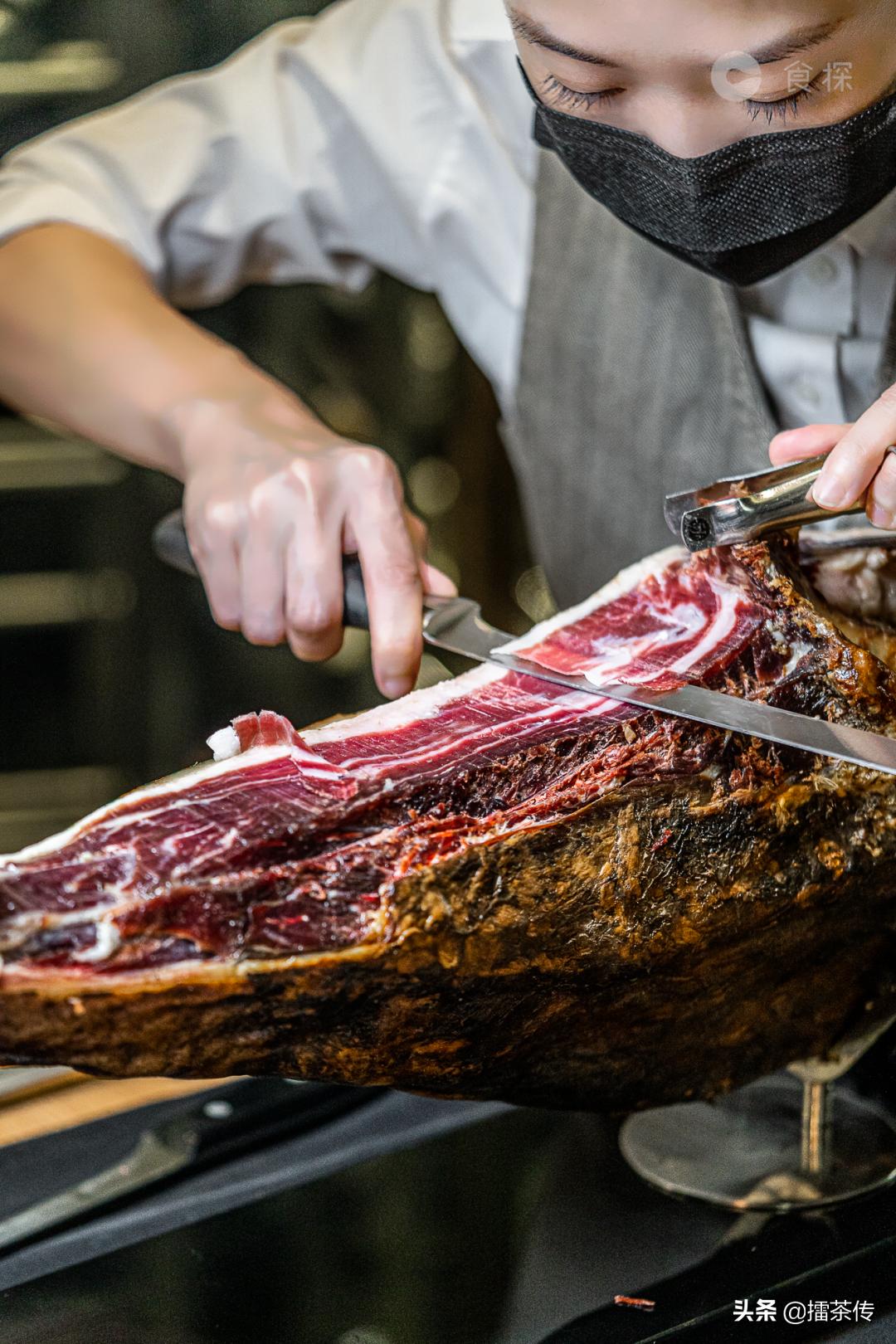 伊比利亚全橡果黑猪肉质特点,伊比利亚黑猪橡果火腿价格