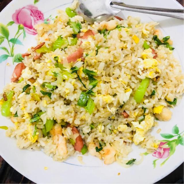 一个月胖十斤！！！520停止夜宵吧！！！