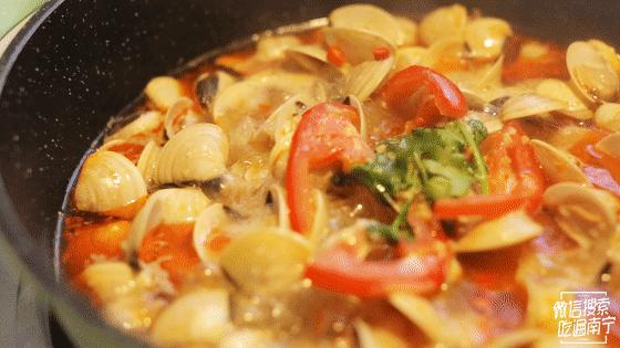 广西南宁富兴街富民夜市,南宁中山路夜市和富兴夜市哪个好