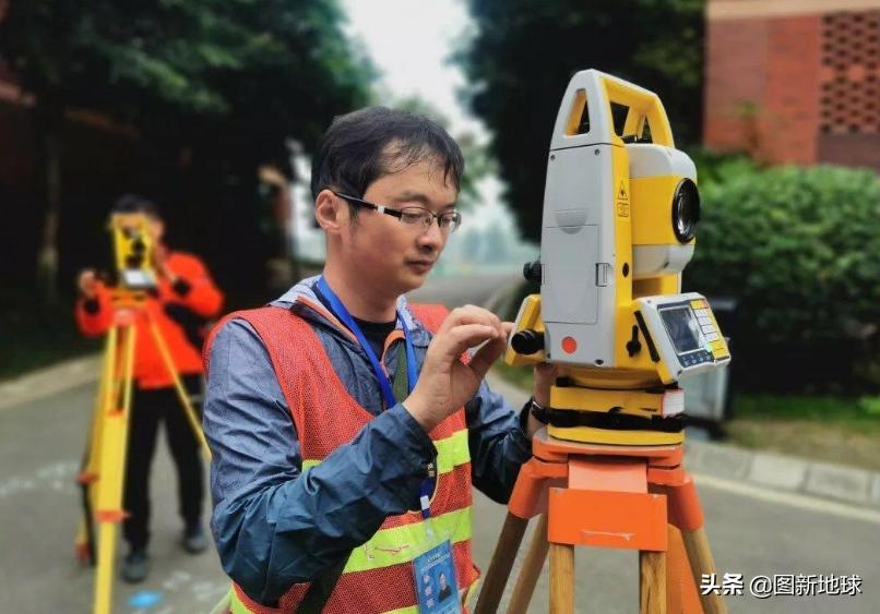 测绘外业真实现状,测绘内业和外业哪个累
