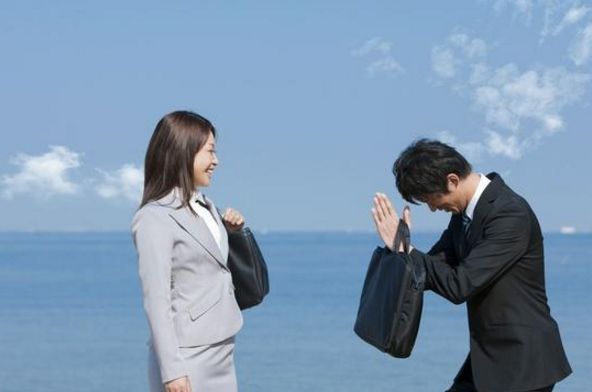 老公太强势老婆太懦弱该怎么相处,暴脾气的老公疼爱媳妇的方式