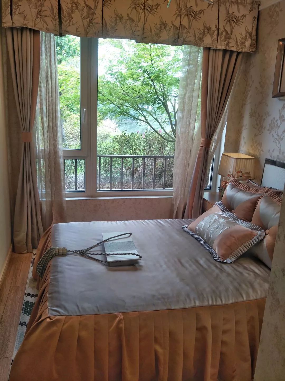 上海地铁附近小区房价,上海性价比高的地铁房