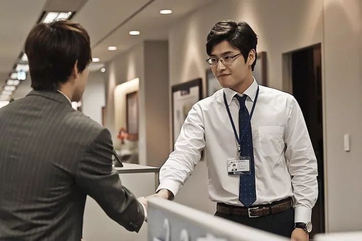 豆瓣评分9.3分黑暗,豆瓣评分9分以上2015