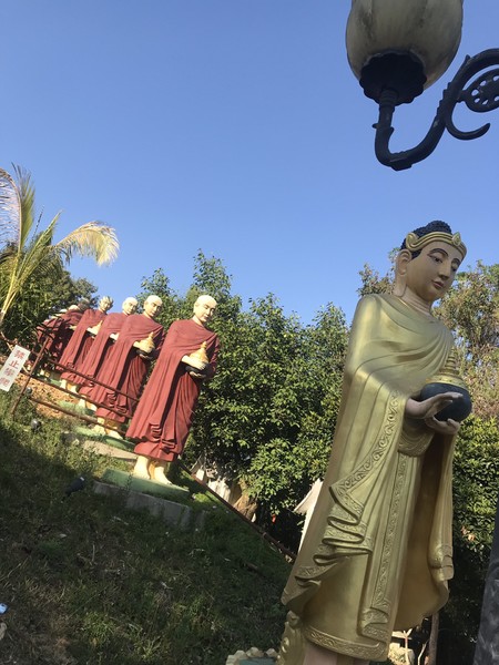 鑺掑競鍜岃吘鍐茬憺涓藉摢涓ソ,鑵惧啿鐟炰附鑺掑競瑗垮弻鐗堢撼