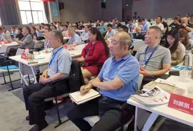 钟祥斌会长应邀赴台州考察点评杰克集团企业文化