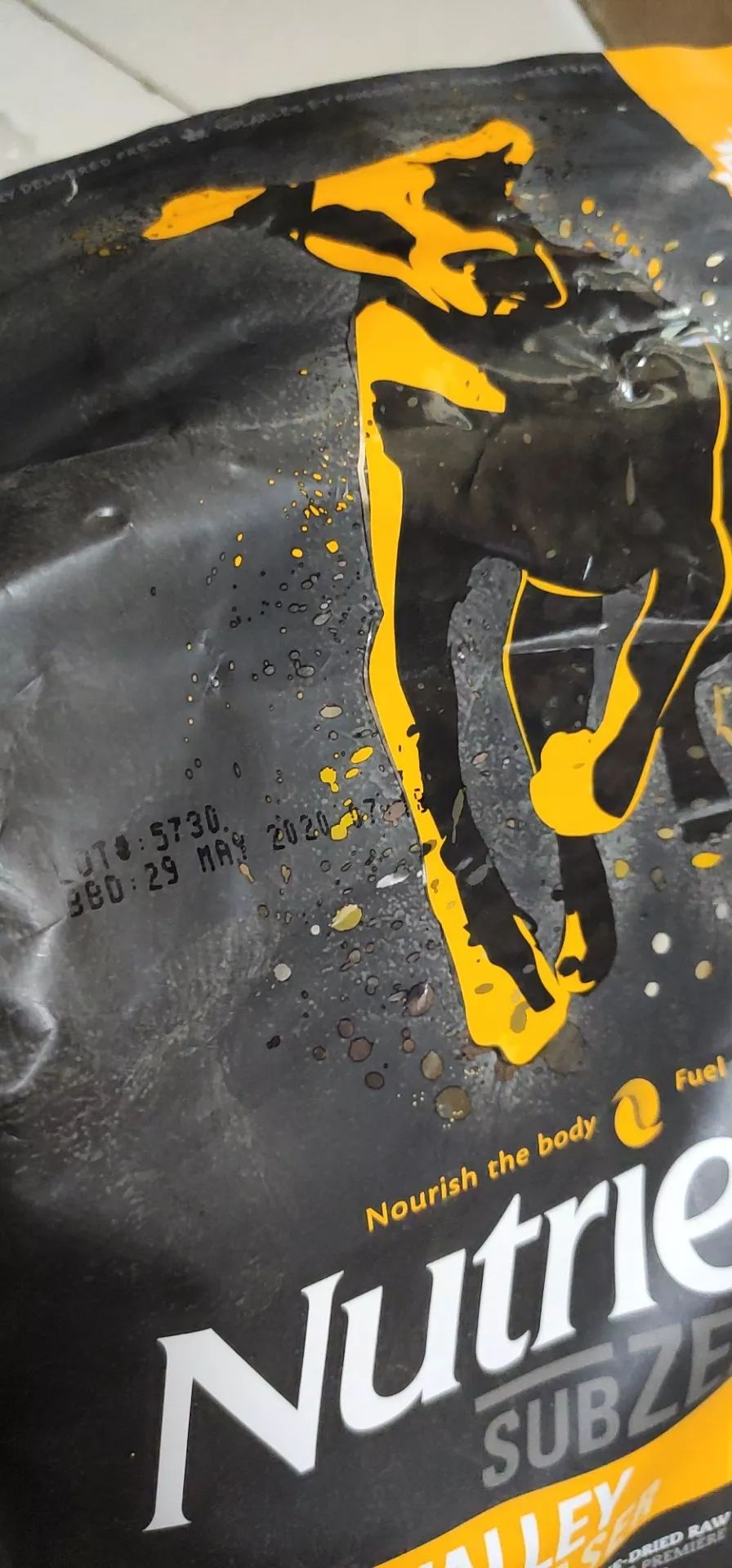 过期的猫狗粮怎么处置,进口猫粮过期