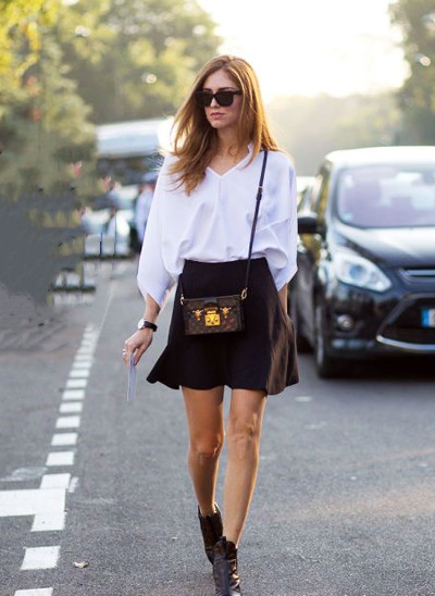 过了40岁的女人，这3种包包再喜欢也别背了，俗气不说还很掉档