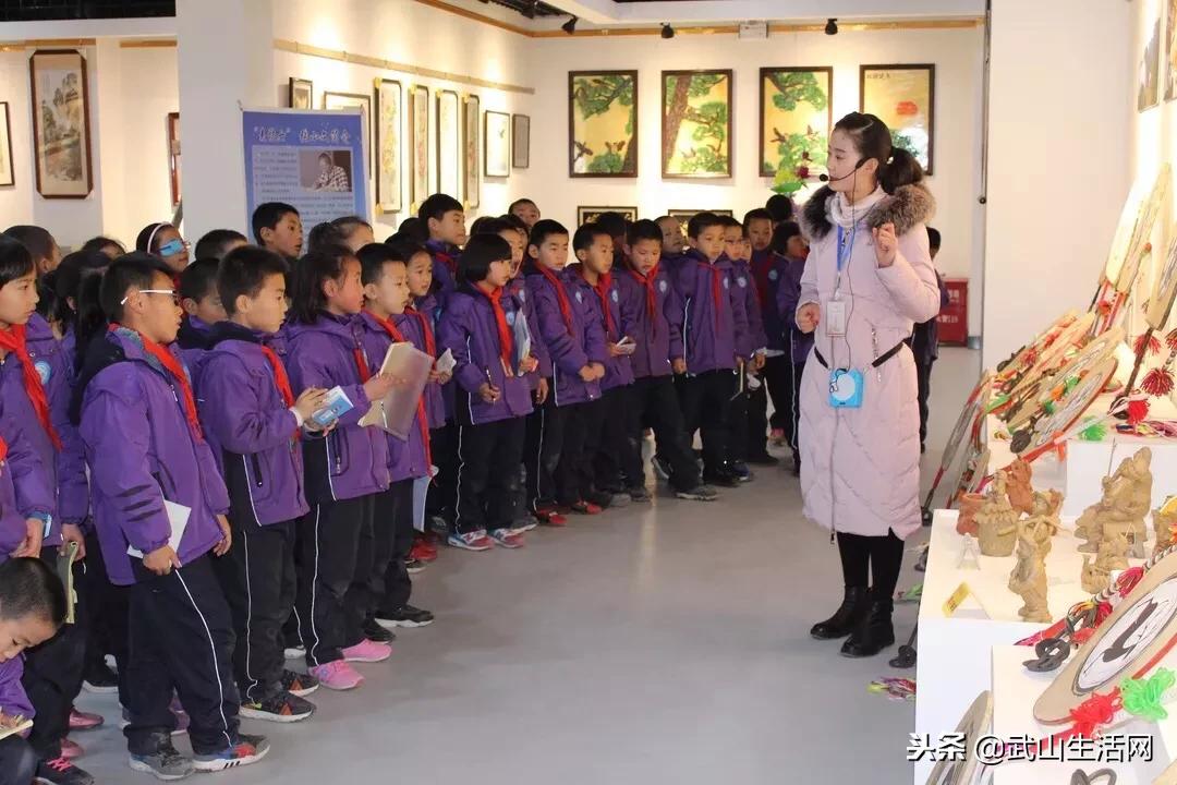 武山县城关三小、四小到县博物馆研学之旅