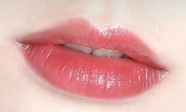 嘴唇不再干燥起皮温和润唇,秋冬唇干燥起皮