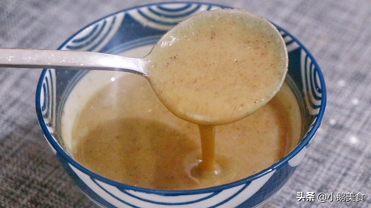 香酥五香烧饼的做法视频,烤箱做五香烧饼的制作方法和配料