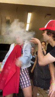 最新海外火爆搞笑视频,50张全球搞笑gif