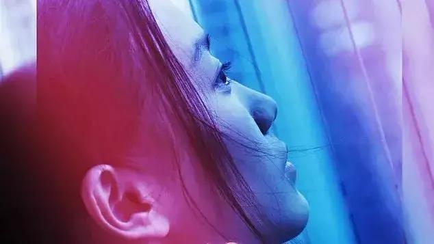 鍦ㄩ娓仛姘村,鍑虹敓鍦ㄩ娓敓娲诲湪骞夸笢