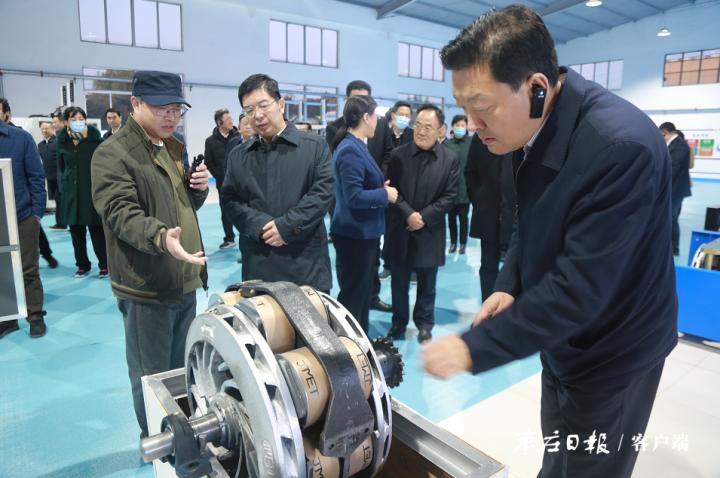 全市经济运行和重点项目建设会议,滕州工业强市产业兴市