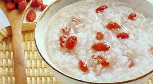 三月宜养肝做好四件事肝好百病消,百病从肝治穴位