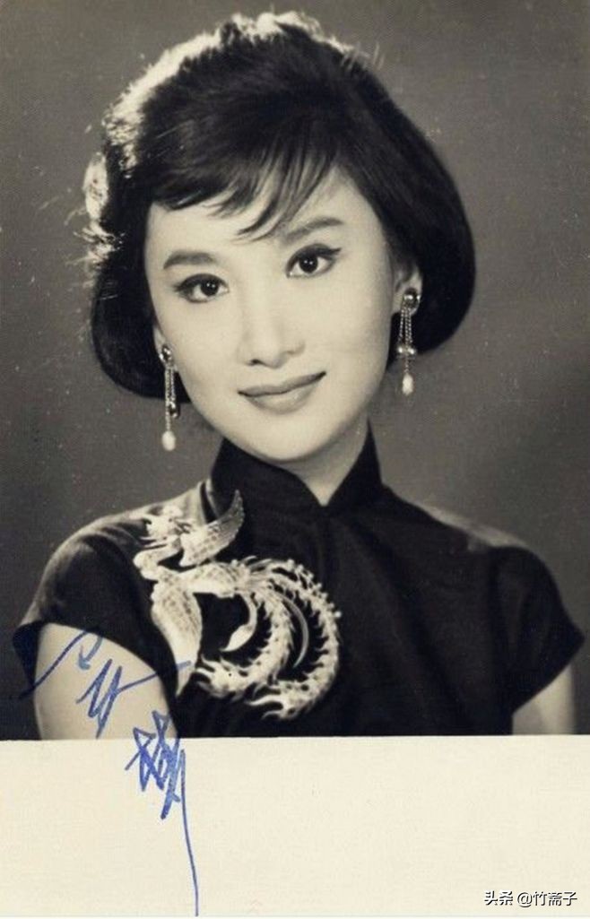 夏梦年轻时候是什么样子,夏梦为什么打动自己