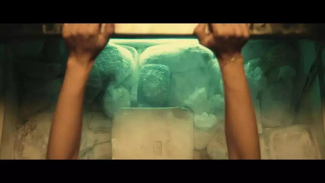 原本以为是搞笑结果是恐怖片,恐怖片把肚子都笑痛了