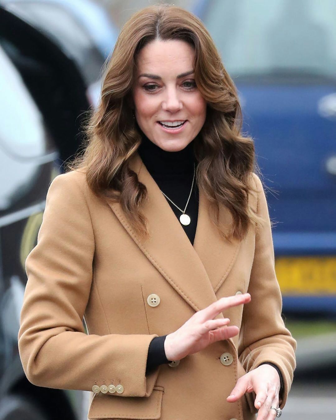 英国王妃凯特最新服装zara,凯特王妃最新出席活动戴的珠宝