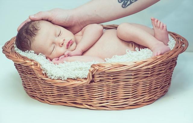 几个月的宝宝可以办通行证,生娃准备的证件