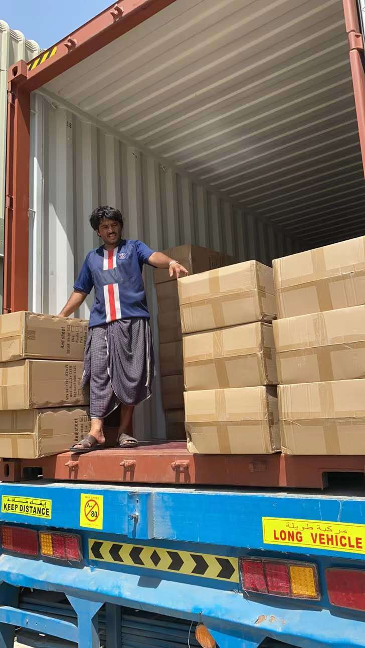 我为赚钱独闯迪拜创业，被骗20多万，如今只想给妻子买别墅