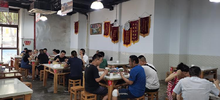 「两江“双晒”」力杨水上漂、大竹林焖烧鸡、翠云水煮鱼…两江新区“宝藏”美食推荐