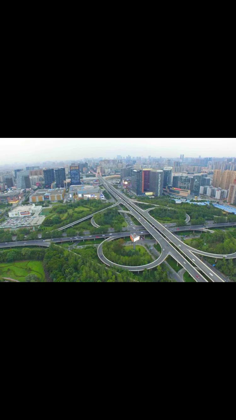 郑州和成都哪个城市更强,武汉与郑州哪个居中国中心位置