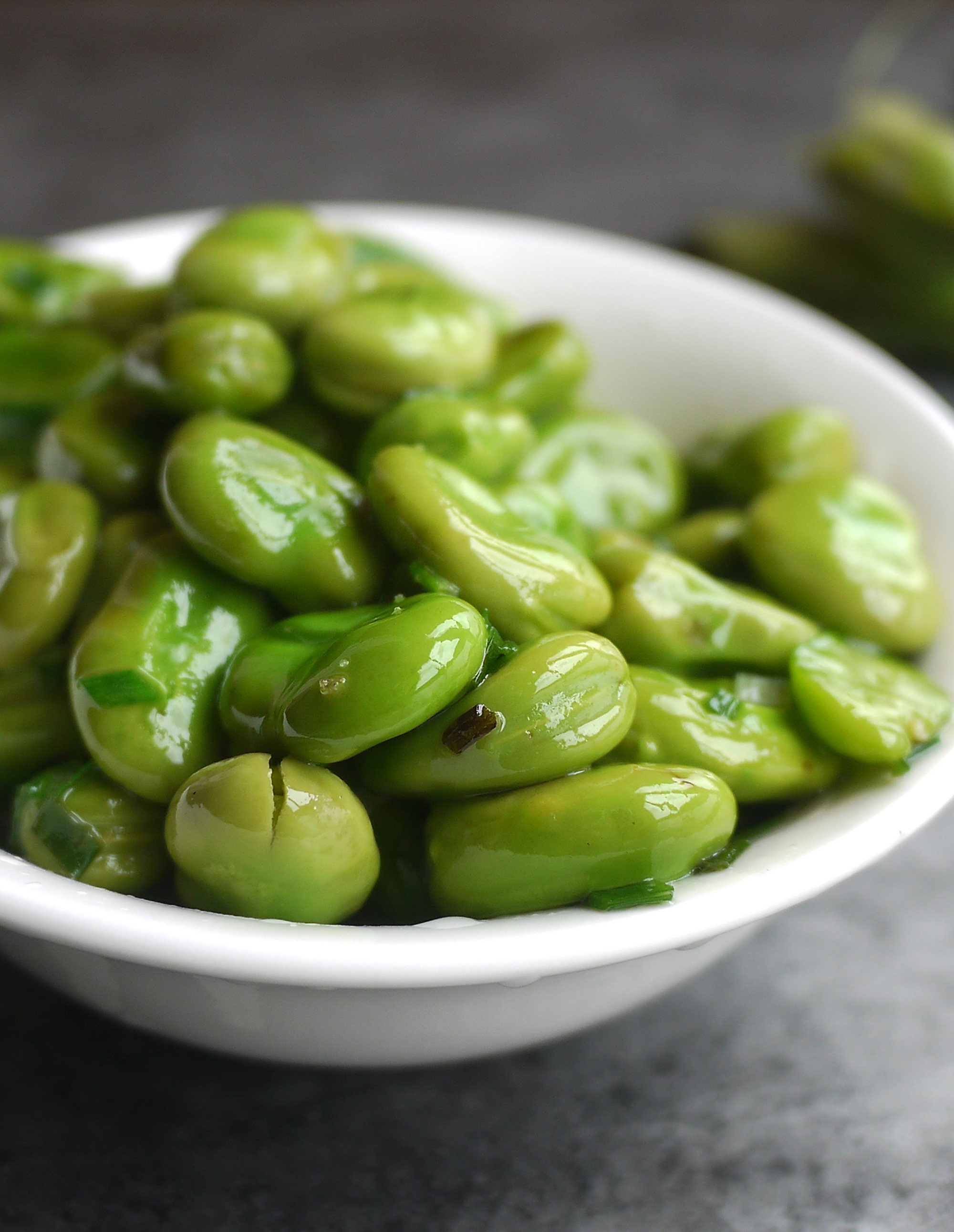 风味绝伦的蚕豆，一生都与好吃为伴，从葱油蚕豆始到下酒的兰花豆