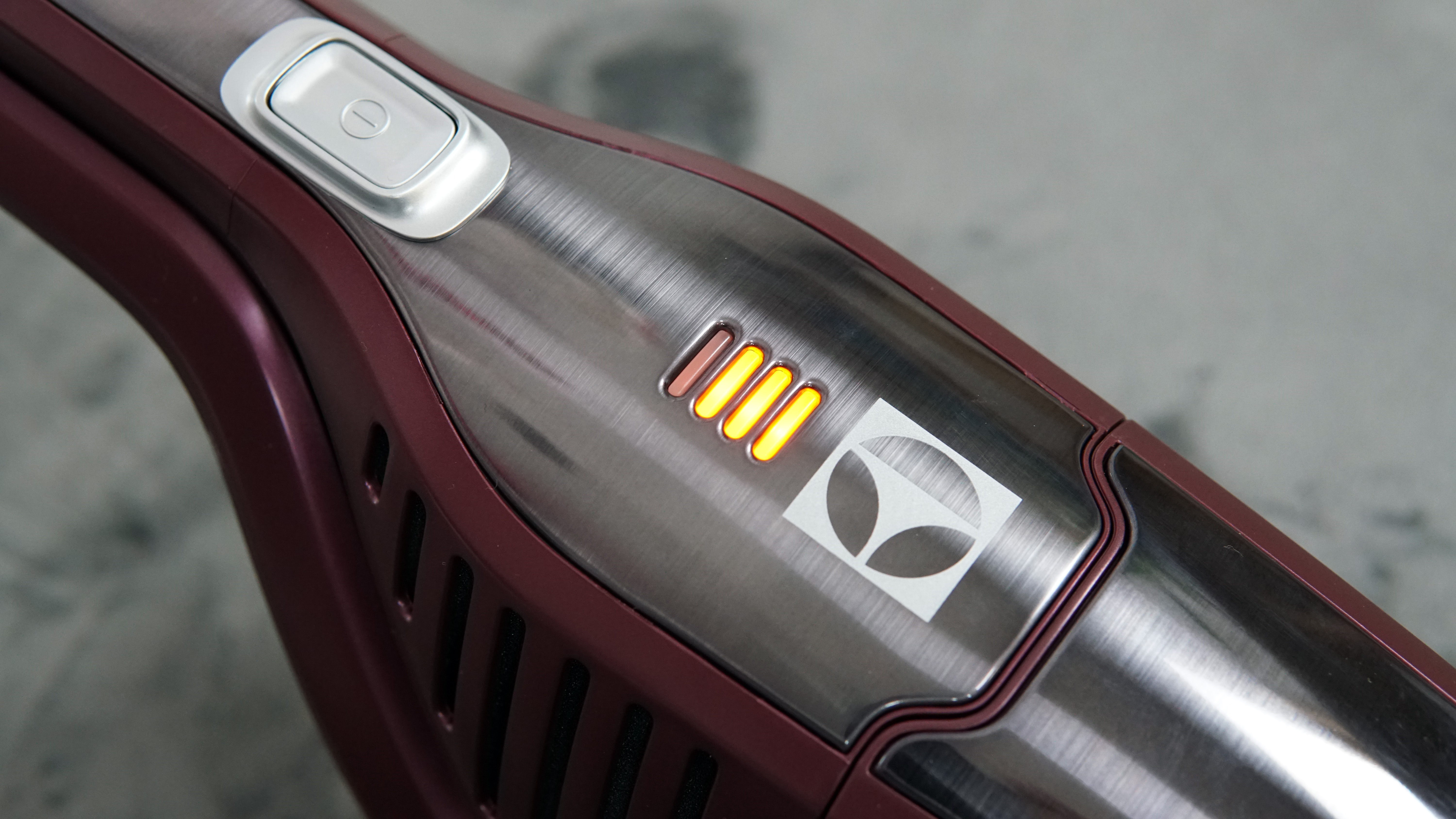 伊莱克斯z803干湿两用吸尘器,伊莱克斯无线吸尘器哪款好