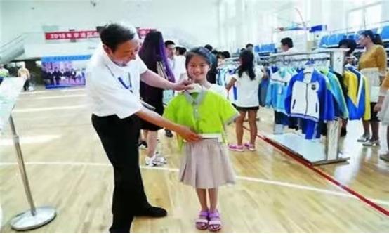 老师催交学费家长怎么回答,催家长缴纳校服费内容