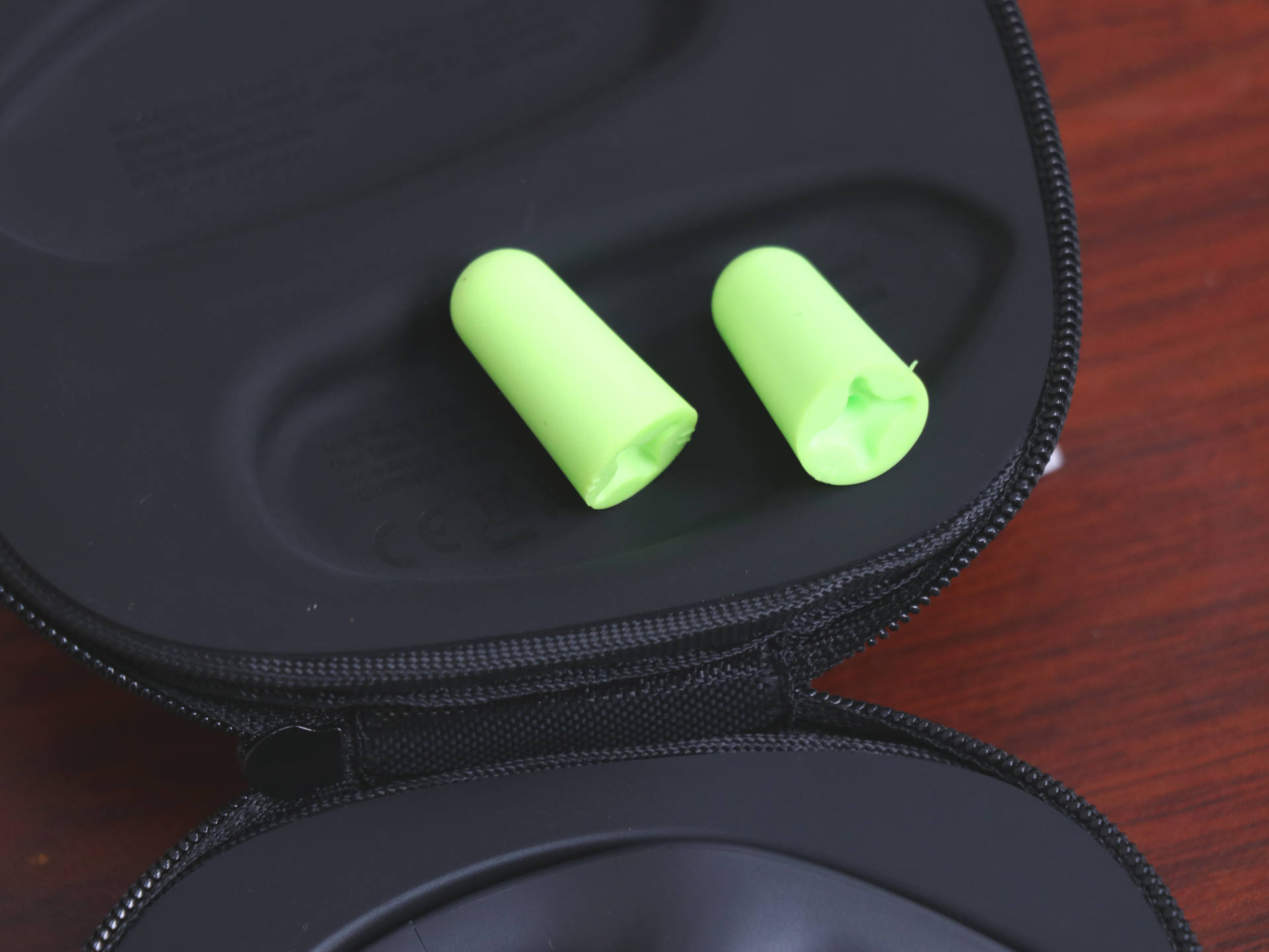 飞利浦a8606骨传导耳机使用,飞利浦骨传导蓝牙耳机测评