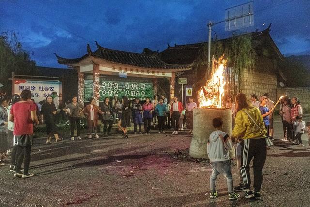 纳西人的火把节,纳西族和火把节