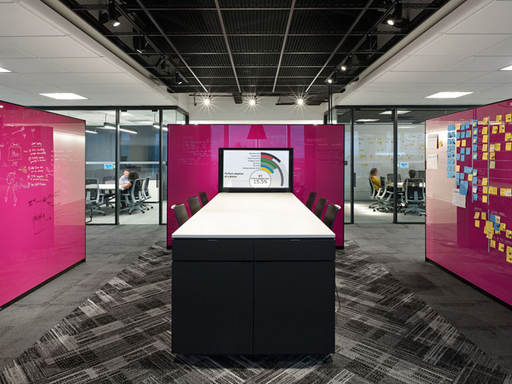 化挑战为灵感美国第一资本CapitalOne加拿大多伦多总部设计欣赏