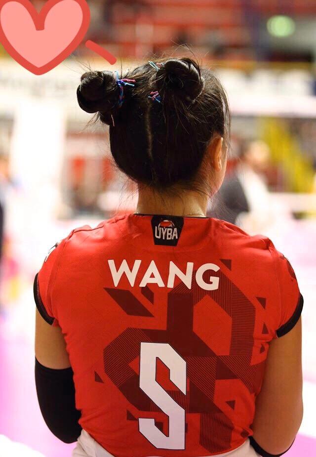 中国女排姑娘在意大利抗疫:送队友口罩不打算回国