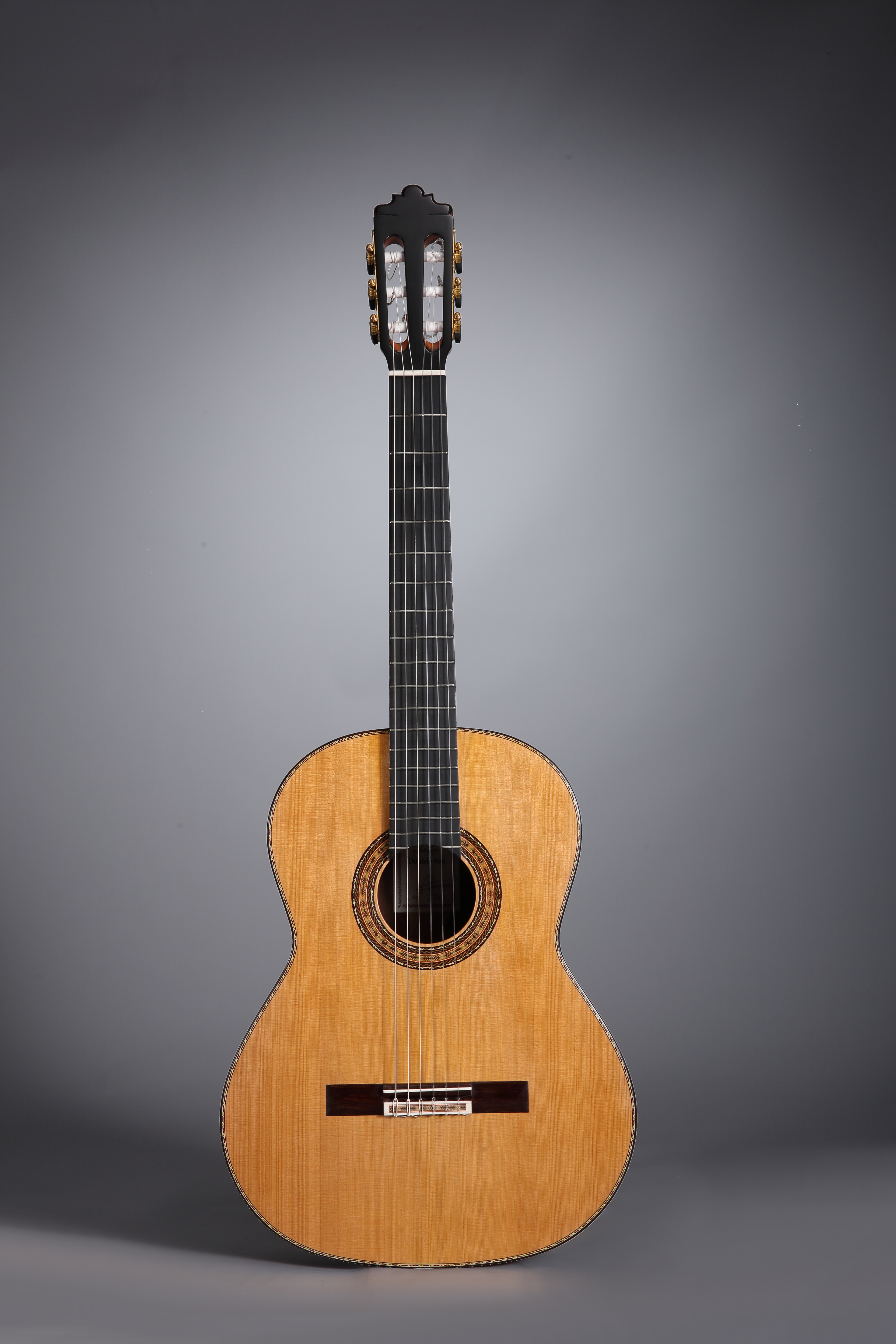 学习古典吉他要经历几个阶段,古典吉他要学什么才能入门