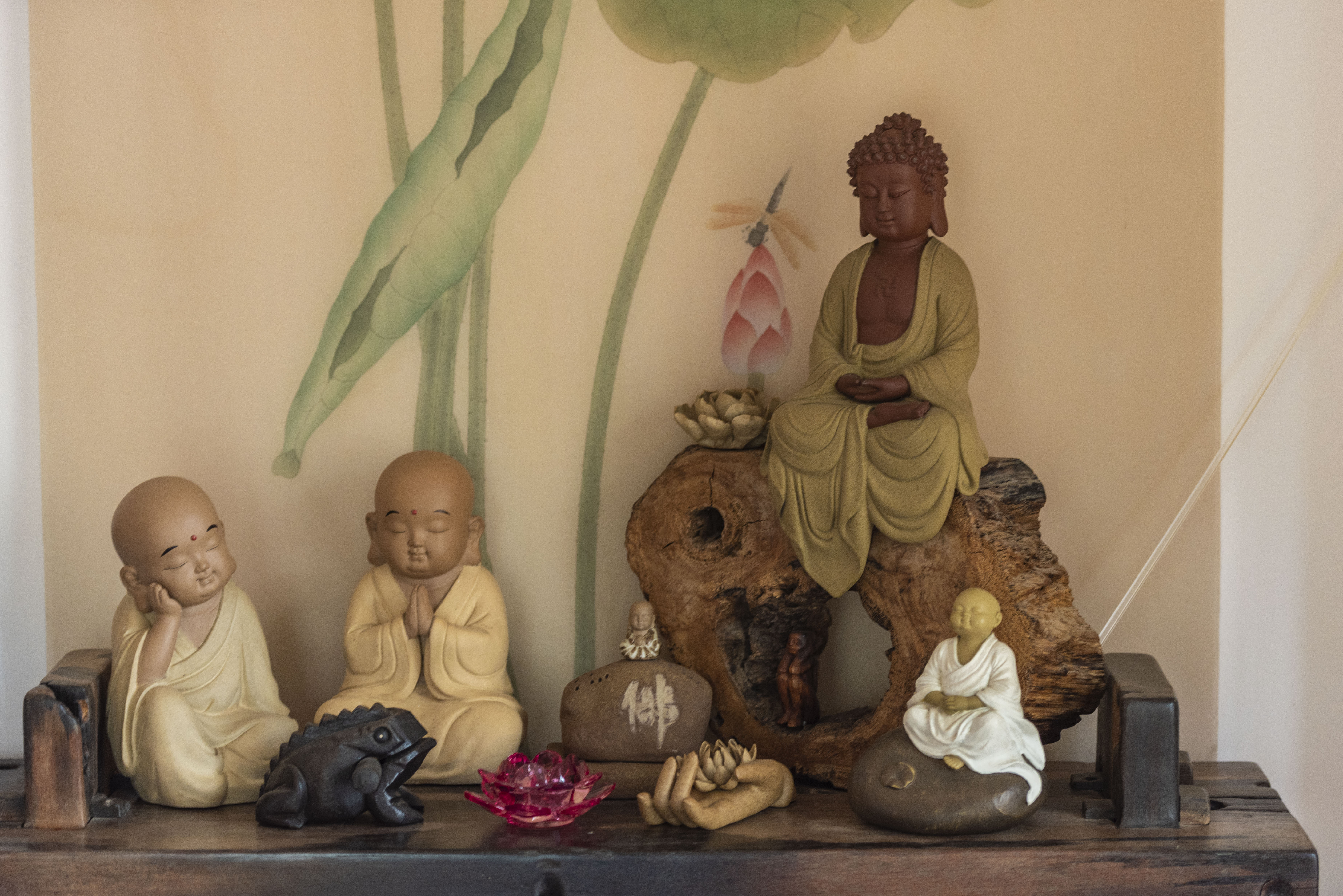 世界唯一货币上标有中文的国家,一个没有被商业开发的原生态岛国