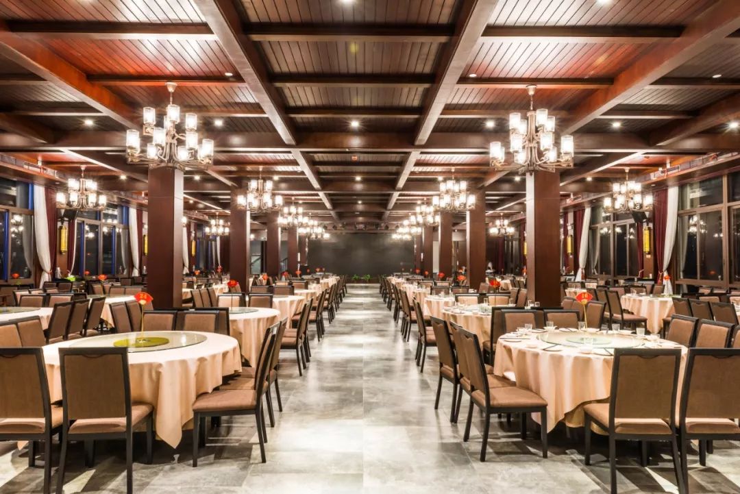 清凉寨丨“枫”景尚好,年会火热预定中!