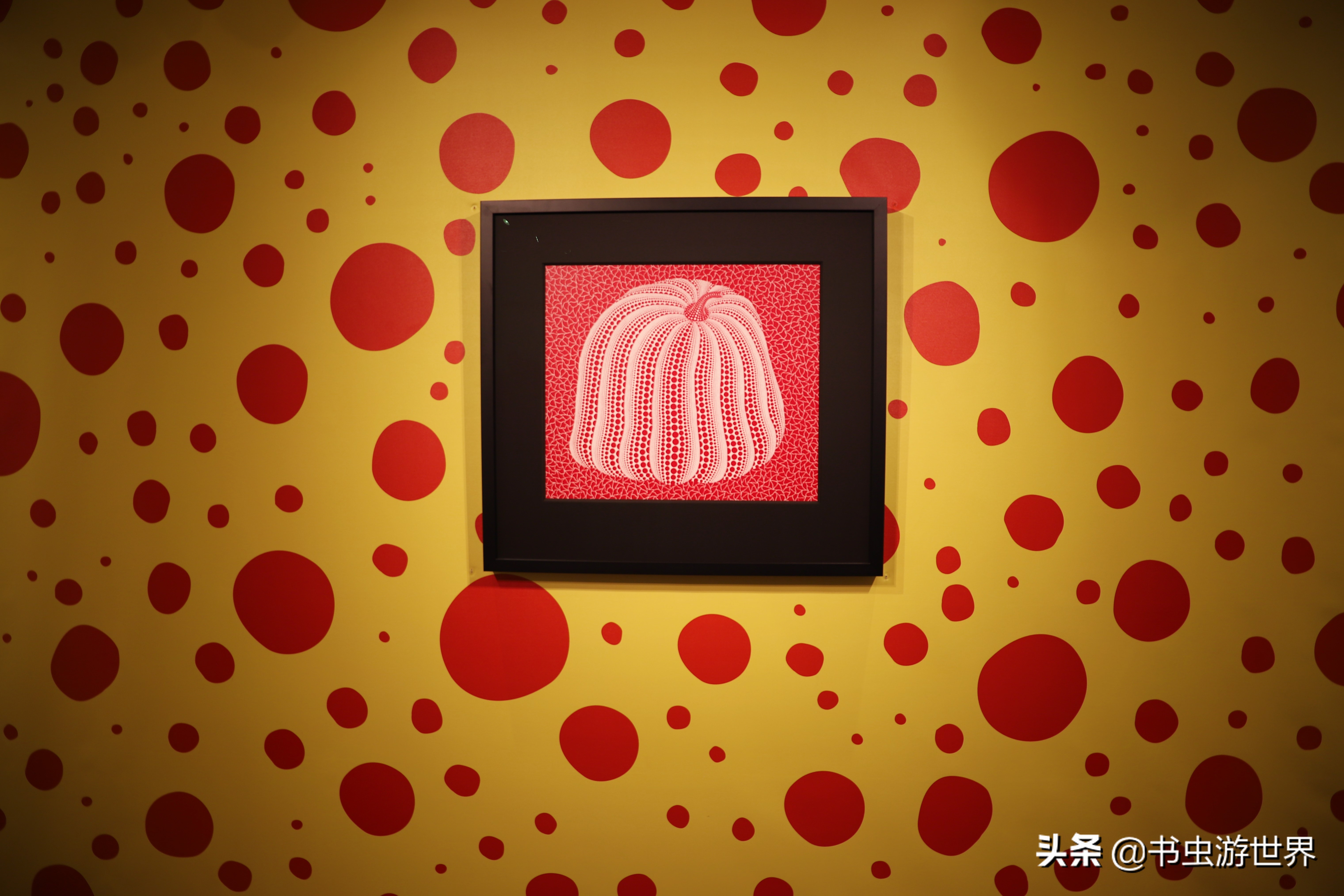 虚拟考古、气球女孩、波点女王：Moco的现当代艺术你能看懂几个？